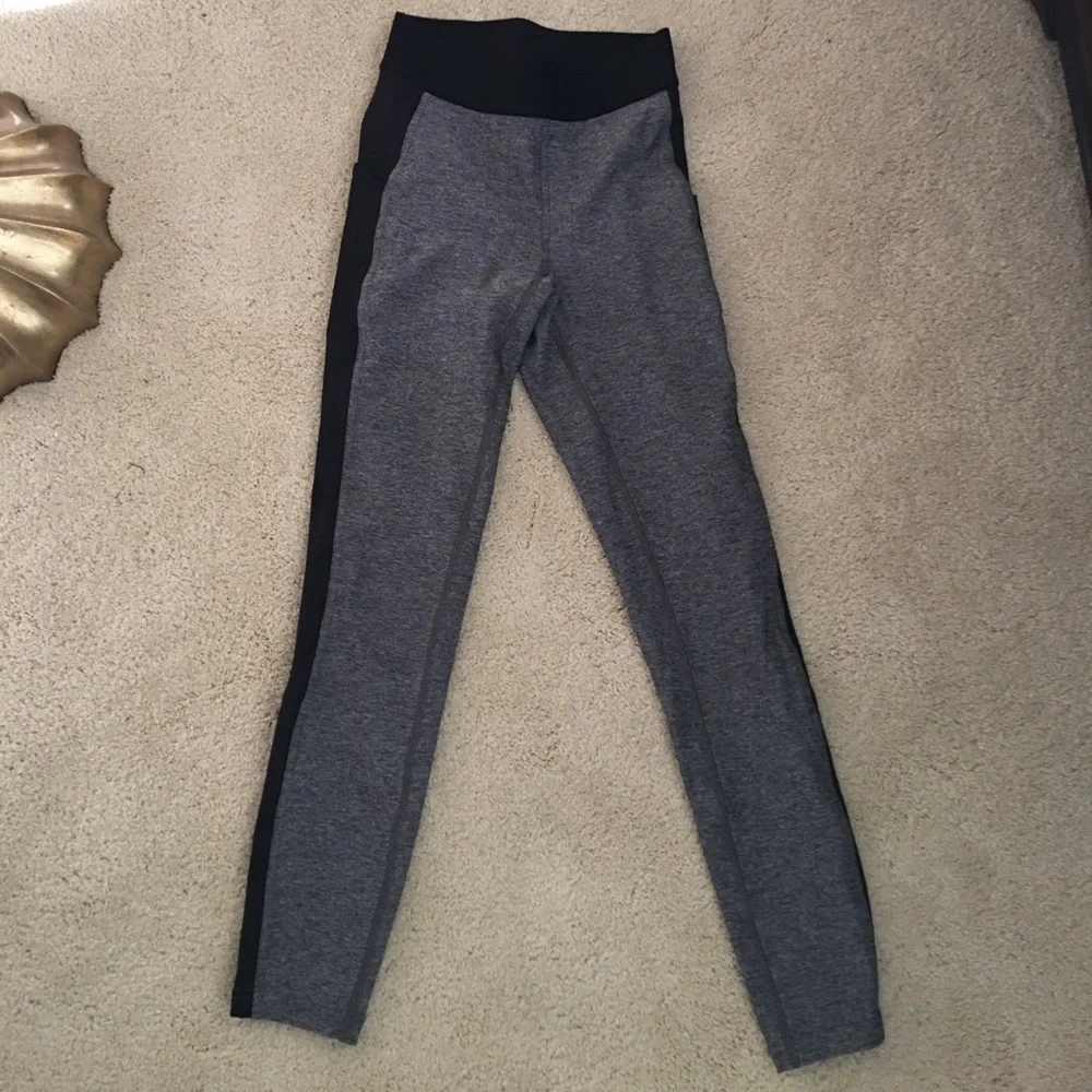 Lululemon box it out tight - Picture 2 of 3